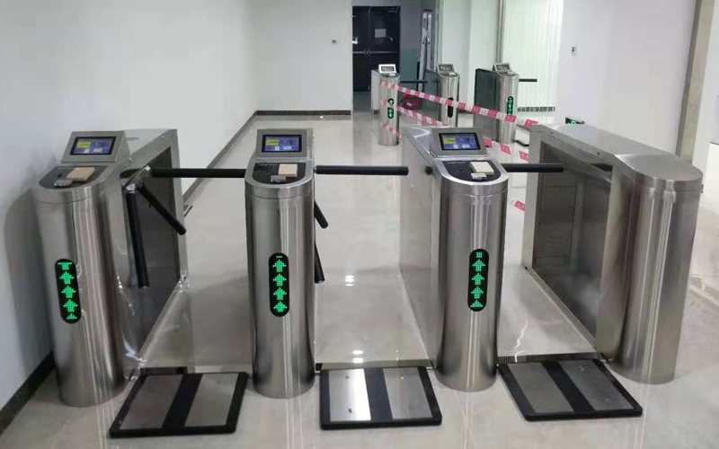 門道教你修閘機門禁系統故障