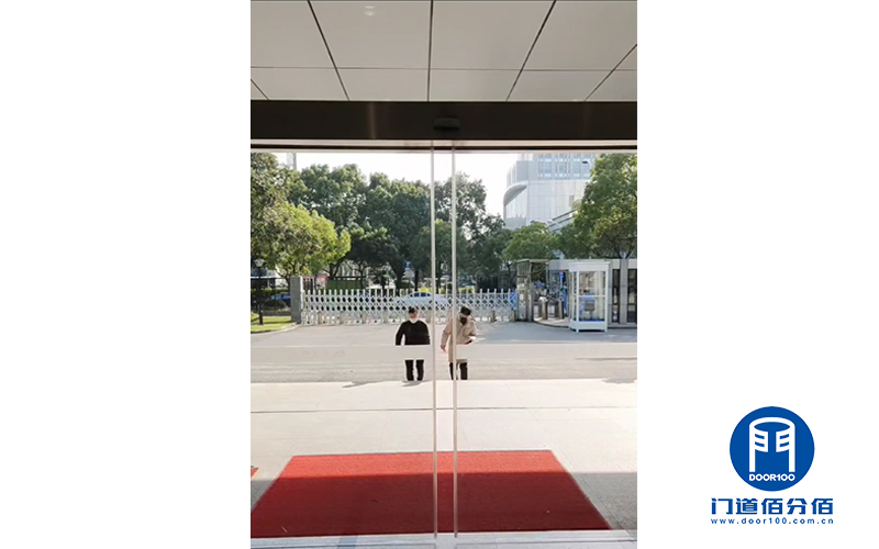 上海銀行數據中心無框自動玻璃門維修服務